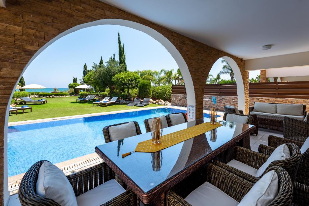 Sea Front Oceanus H3 By Ezoria Villas Ayía Nápa Extérieur photo