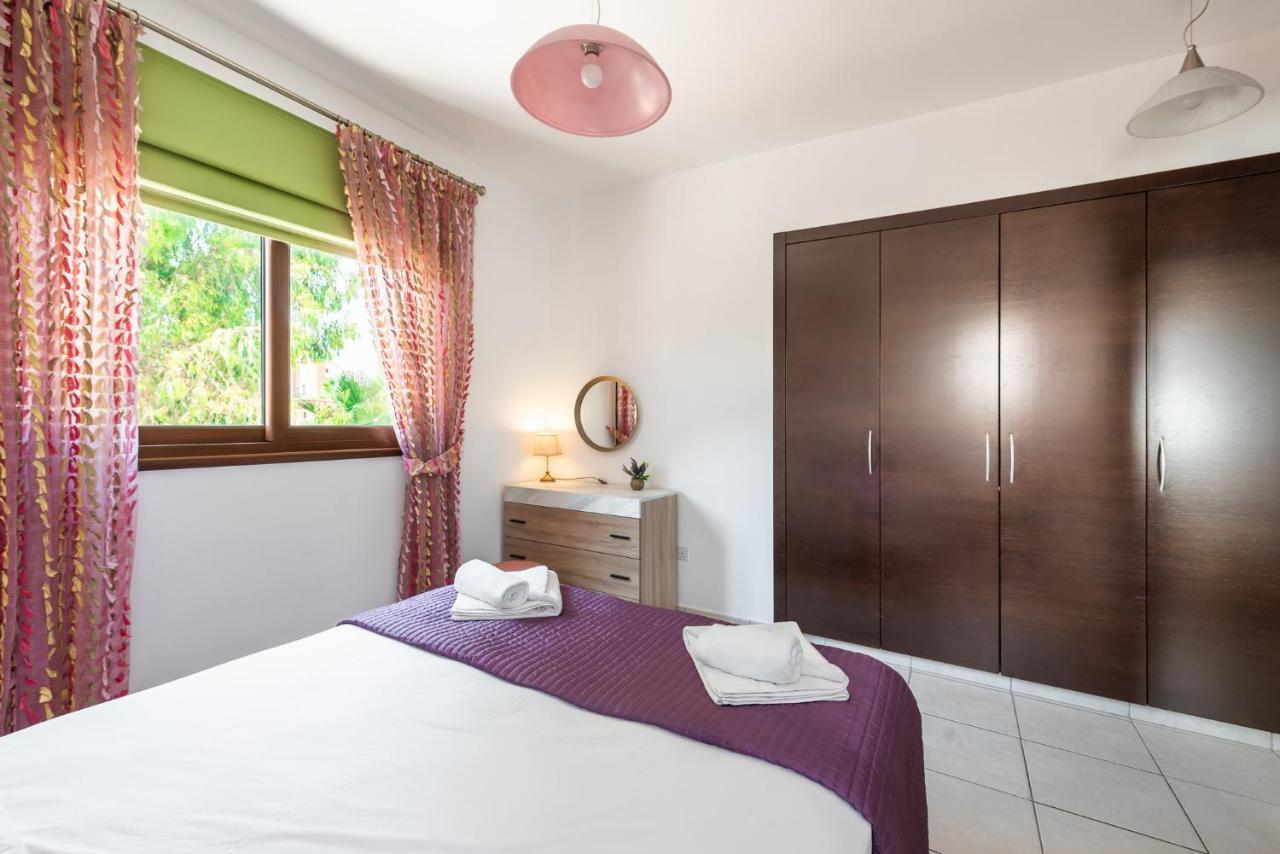 Sea Front Oceanus H3 By Ezoria Villas Ayía Nápa Extérieur photo